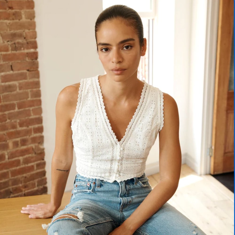 Abercrombie Sleeveless Open Back Lace Blouse